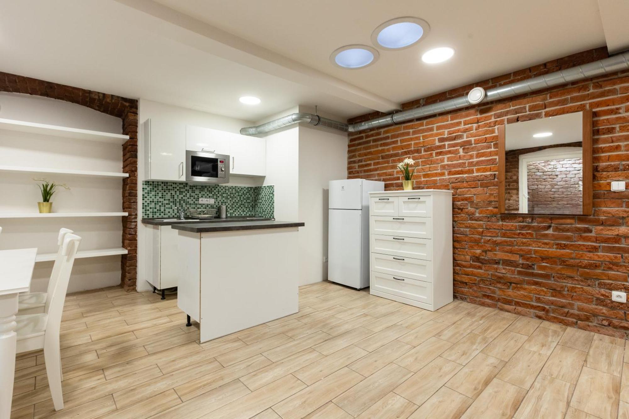 Spacious Apartment In Quiet Courtyard Near Charles Bridge Prag Exterior foto
